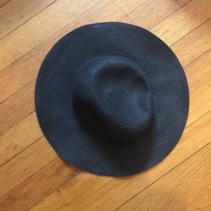 black sun hat